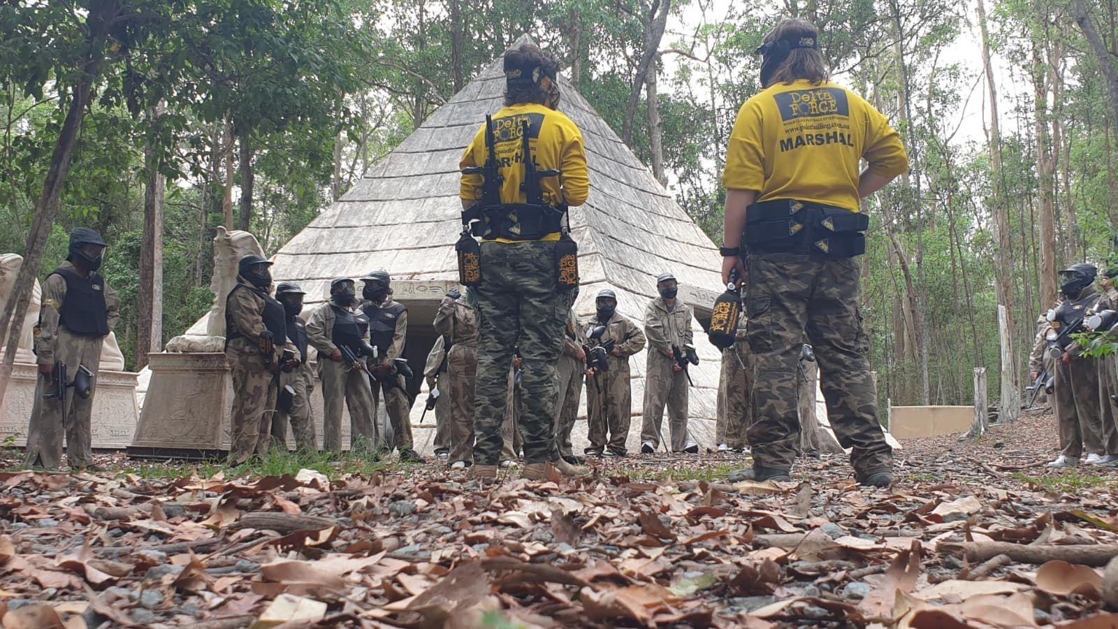 Delta Force marshals leading players through a game briefing